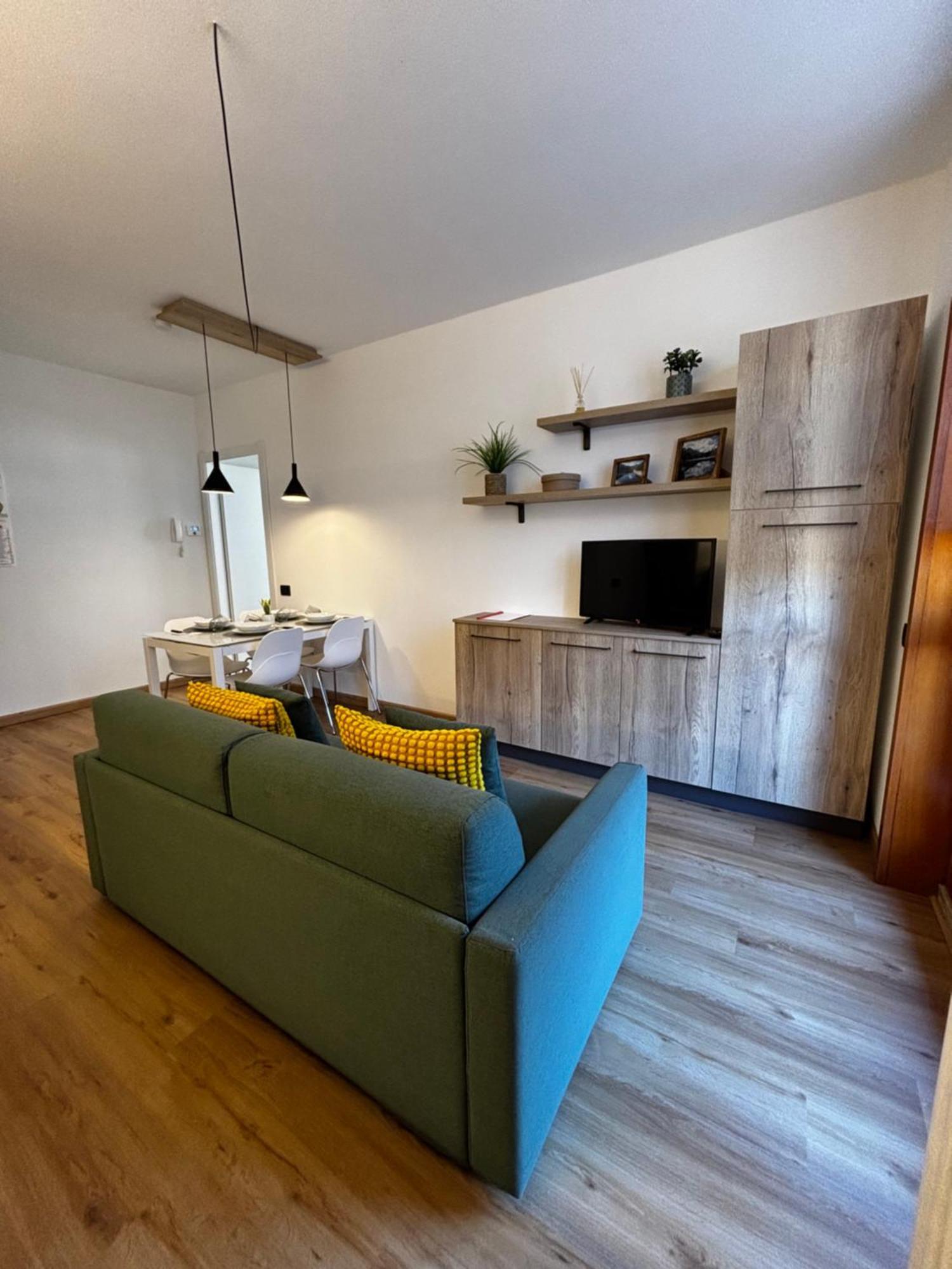 Appartamento La Casa Di Pietro Piazza Brembana Esterno foto