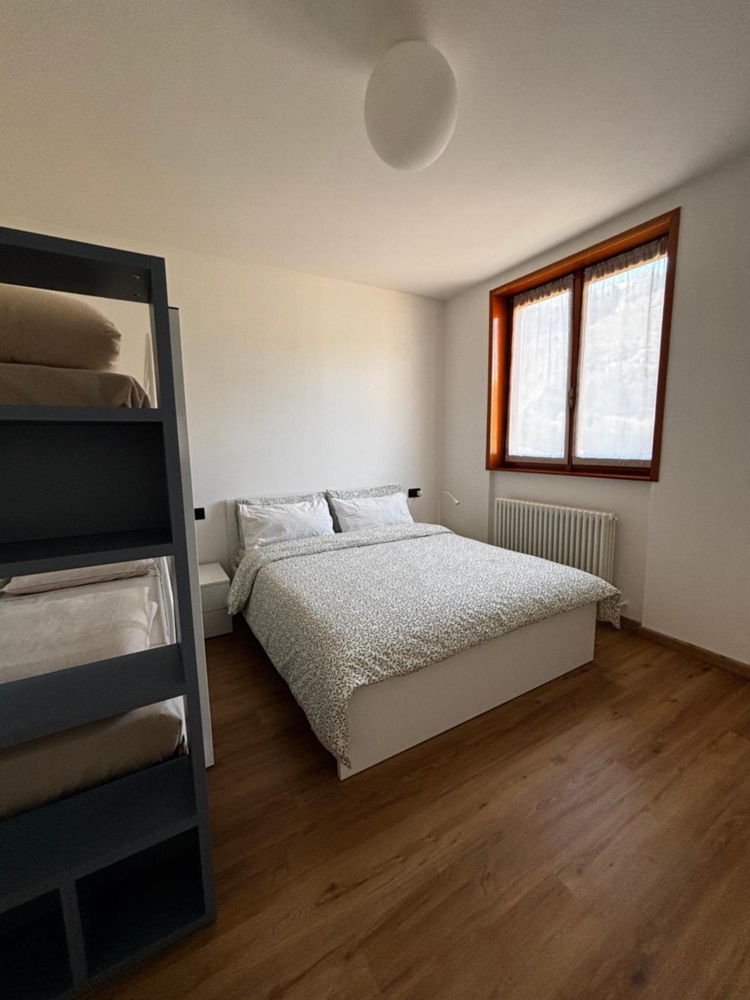 Appartamento La Casa Di Pietro Piazza Brembana Esterno foto